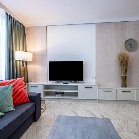 Zdrojowa 5 - Visitopl Apartman *